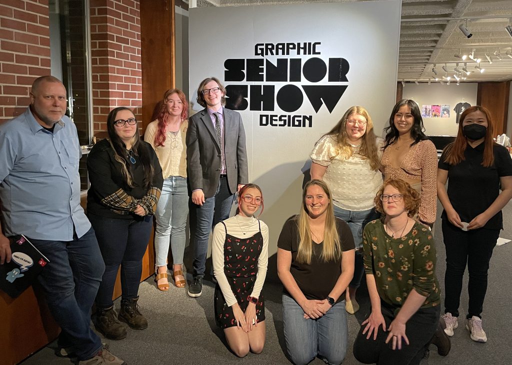 Group photo of students at the Senior Show SP22